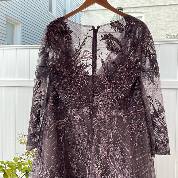 Mac Duggal - Aubergine Embellished Wrap Over 3/4 Sleeve Dress Size 18 - Picture 12 of 17